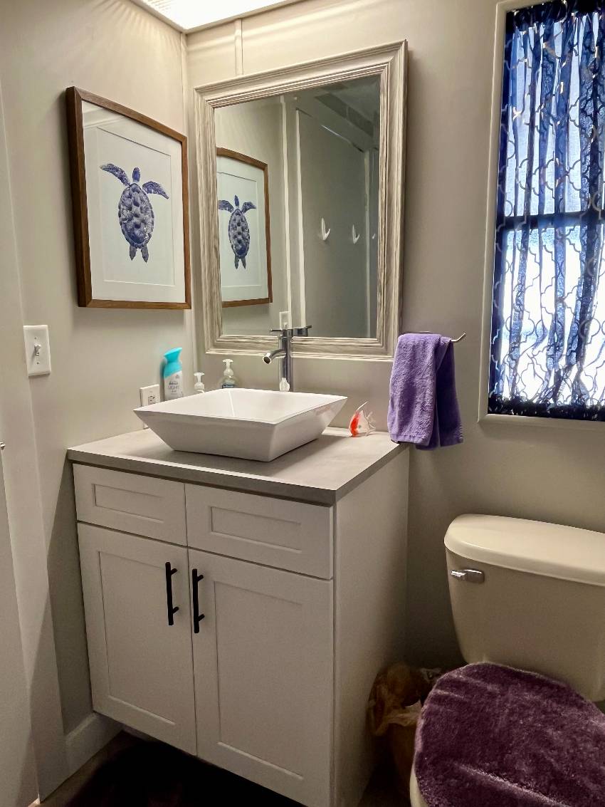 1203 N Indies Circle a Venice, FL Mobile or Manufactured Home for Sale